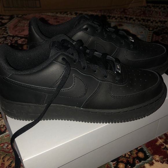 BLACK AF1’s 🏁 - Picture 2 of 4